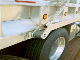Carolina Tarps Wind Deflector for Dump Truck Tarp Systems with Mounting Hardware 95